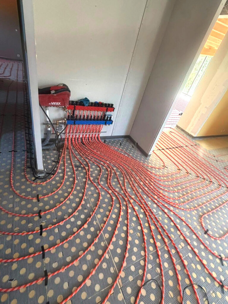 Plancher chauffant rafraîchissant